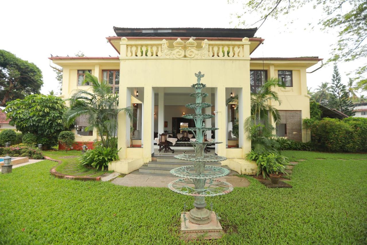 อมฤตรา เดอะ ปูวาธ บีชฟรอนต์ เฮอริเทจ Hotel Kochi ภายนอก รูปภาพ