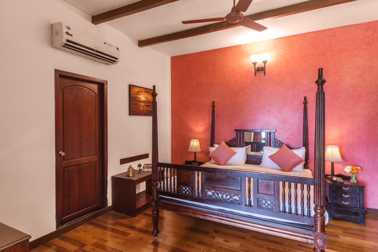 อมฤตรา เดอะ ปูวาธ บีชฟรอนต์ เฮอริเทจ Hotel Kochi ภายนอก รูปภาพ