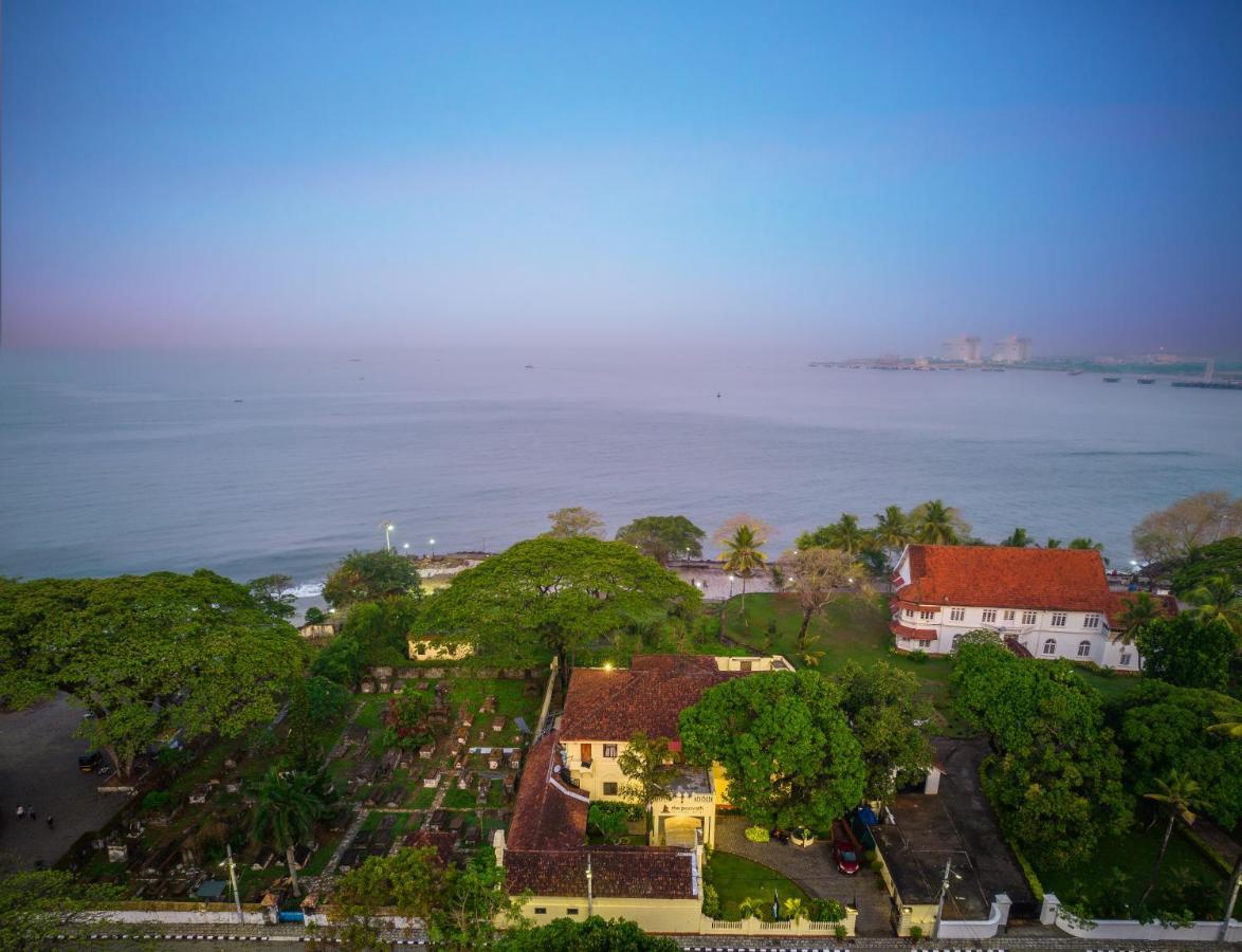 อมฤตรา เดอะ ปูวาธ บีชฟรอนต์ เฮอริเทจ Hotel Kochi ภายนอก รูปภาพ