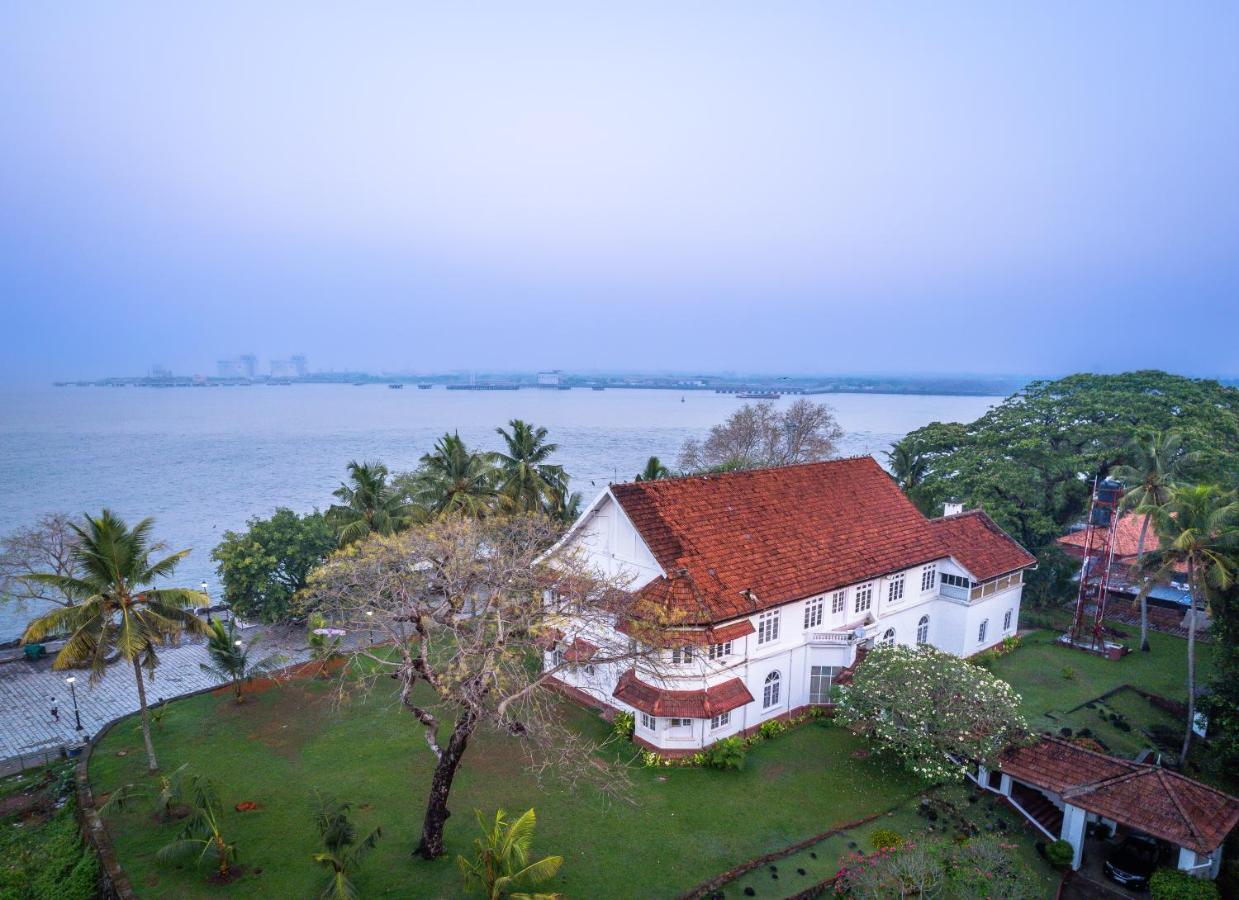 อมฤตรา เดอะ ปูวาธ บีชฟรอนต์ เฮอริเทจ Hotel Kochi ภายนอก รูปภาพ