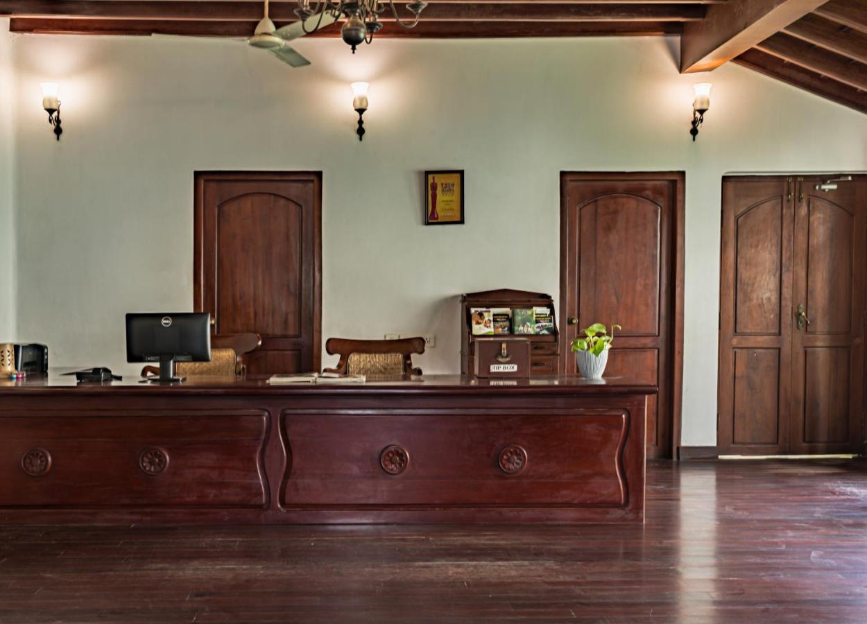 อมฤตรา เดอะ ปูวาธ บีชฟรอนต์ เฮอริเทจ Hotel Kochi ภายนอก รูปภาพ